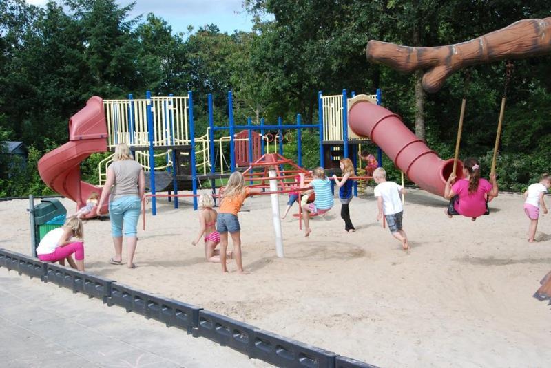Mulder'S Vakantiehuis, Jaarplaats 108 Op Recreatiepark De Tien Heugten Schoonloo Exterior photo